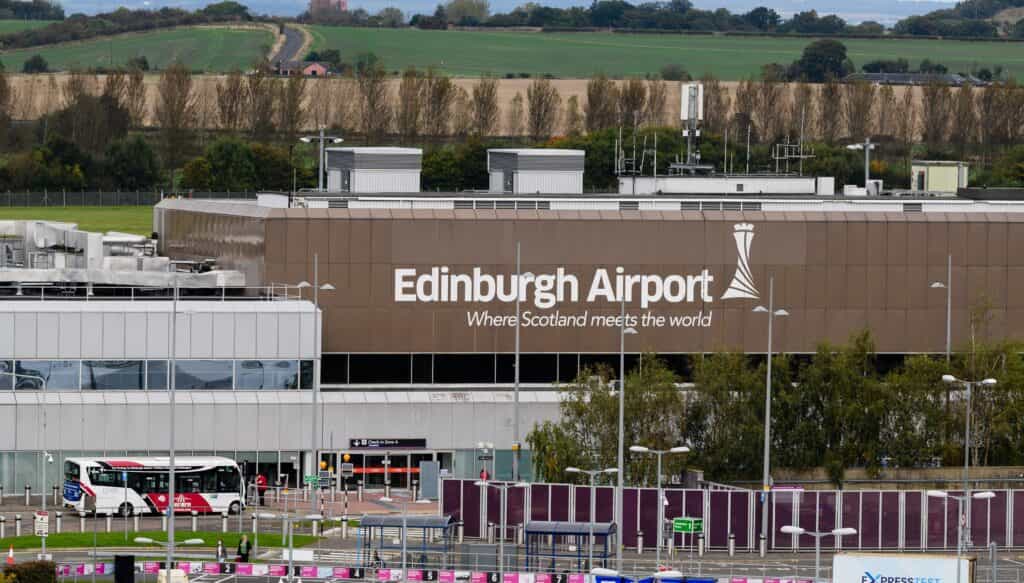 Edinburgh AirPort Terminal for pick up and drop offs